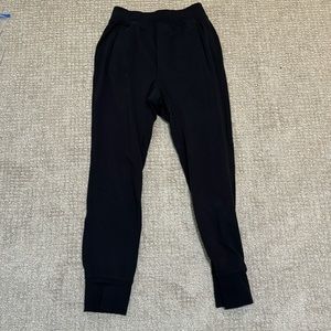 Men’s Lululemon joggers, size S
